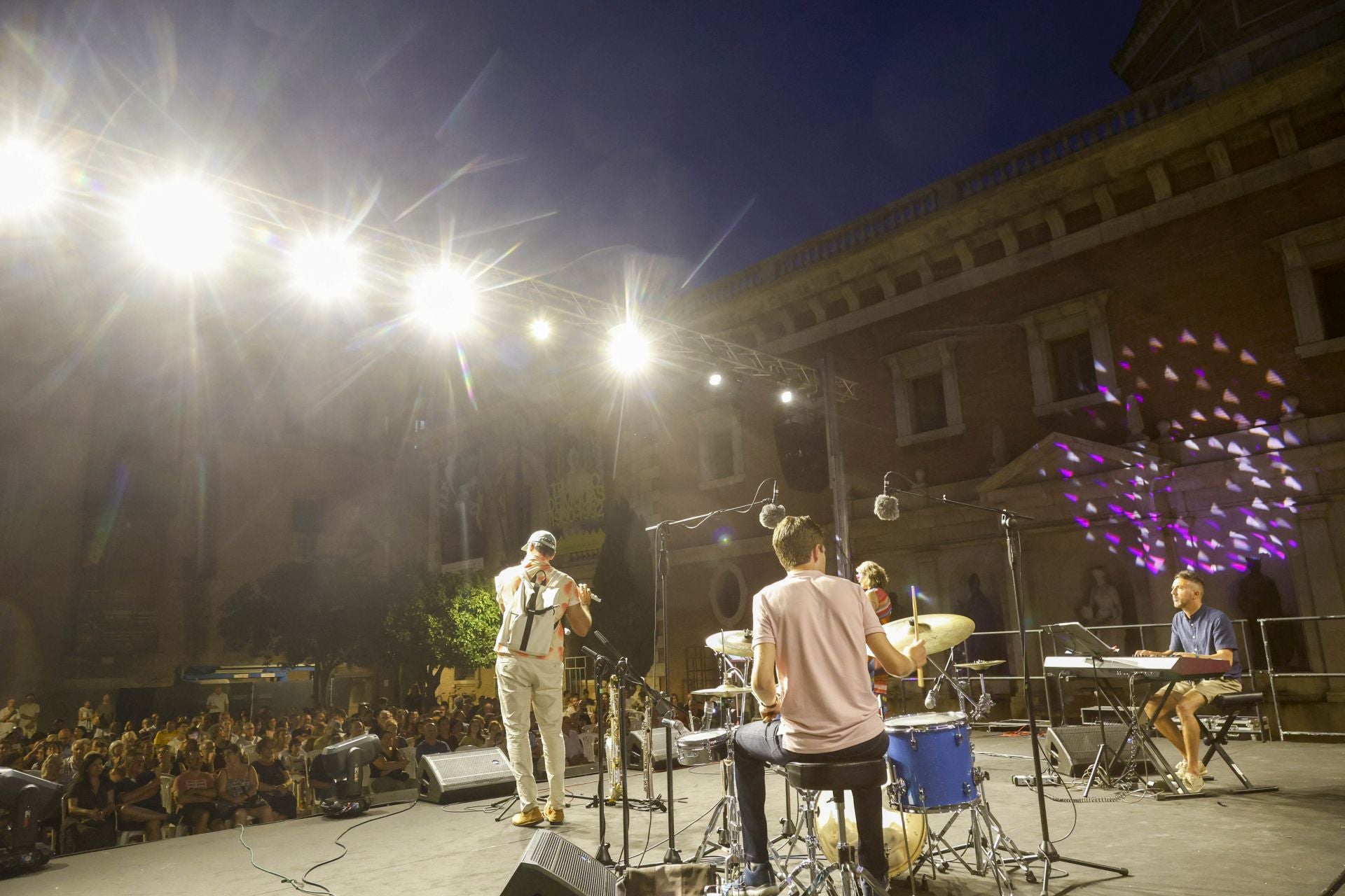 Valencia vive su Gran Nit de Juliol