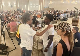 Thierry Correia, durante la comida con las peñas
