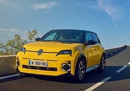 Con la versión five, la gama 5 E-Tech se consolida como una de las más completas del sector eléctrico.