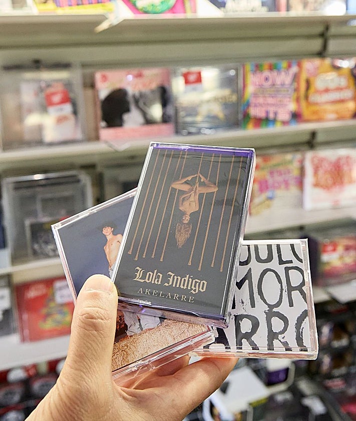 Imagen secundaria 2 - Vinilos, reproductores walkman y discman y el ¿viejo? cassette, de regreso en las estanterías de FNAC