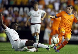 Rodrigo de Pau, durante su etapa en Mestalla.