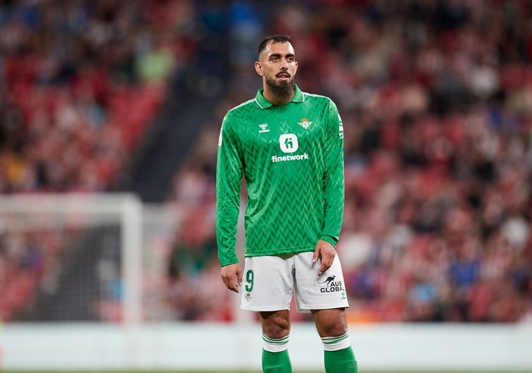 El director deportivo del Betis, sobre el interés del Valencia en Borja Iglesias: «No regalamos jugadores»