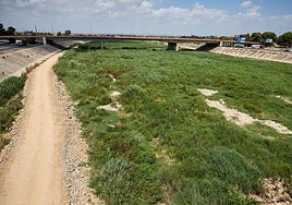 Tramo del nuevo cauce del Turia entre Valencia y Xirivella.
