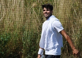 Carlos Alcaraz en Wimbledon 2025.