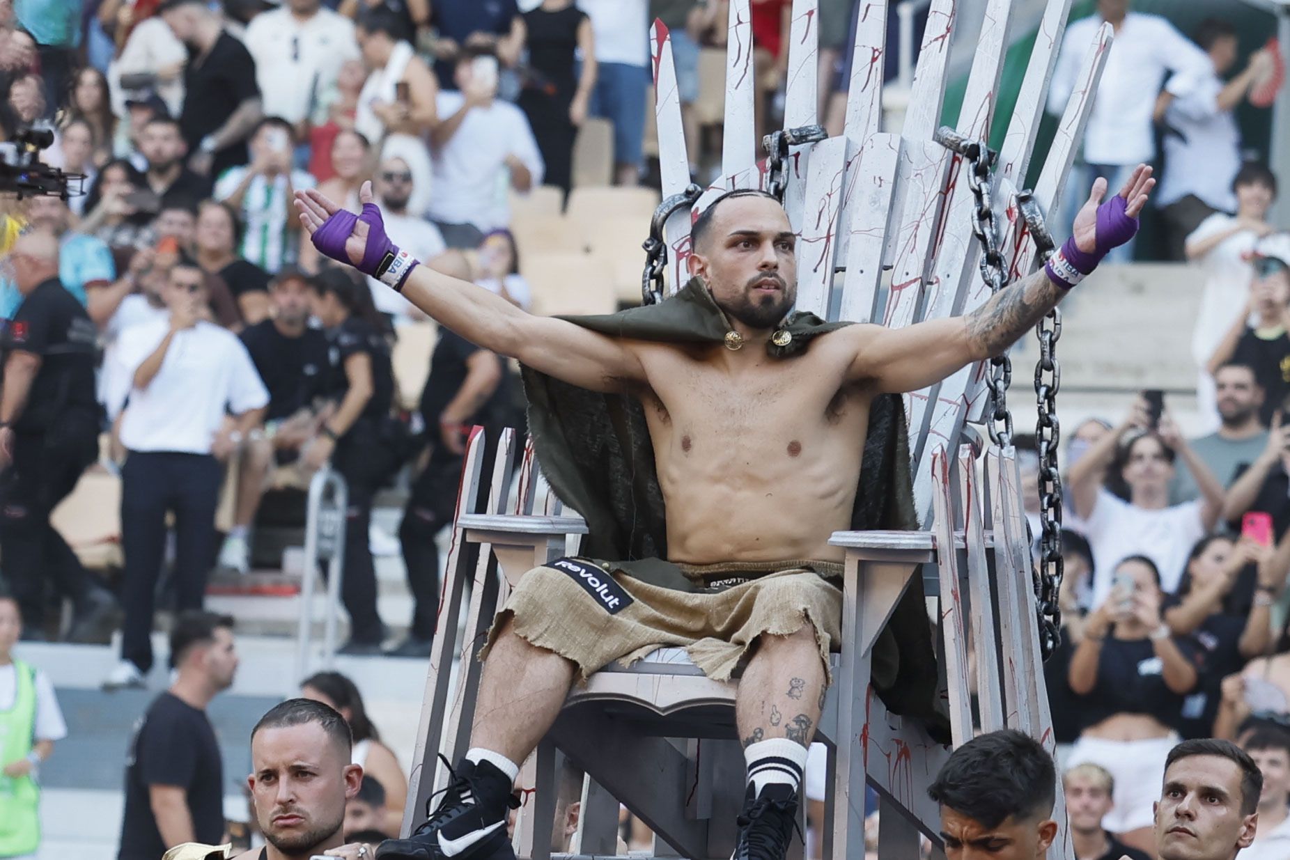 Fotos: Ibai Llanos conquista La Cartuja con La Velada del Año 5 y bate récords históricos en Twitch