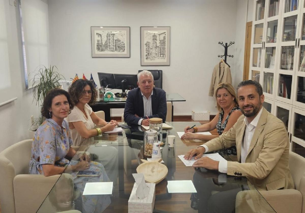 Reunión en la Conselleria de Educación.