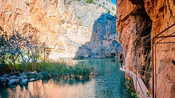 Esta es la mejor piscina natural de Valencia que muchos comparan con destinos del Sudeste Asiático, según ChatGPT