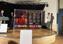 Presentación del cartel festivo.