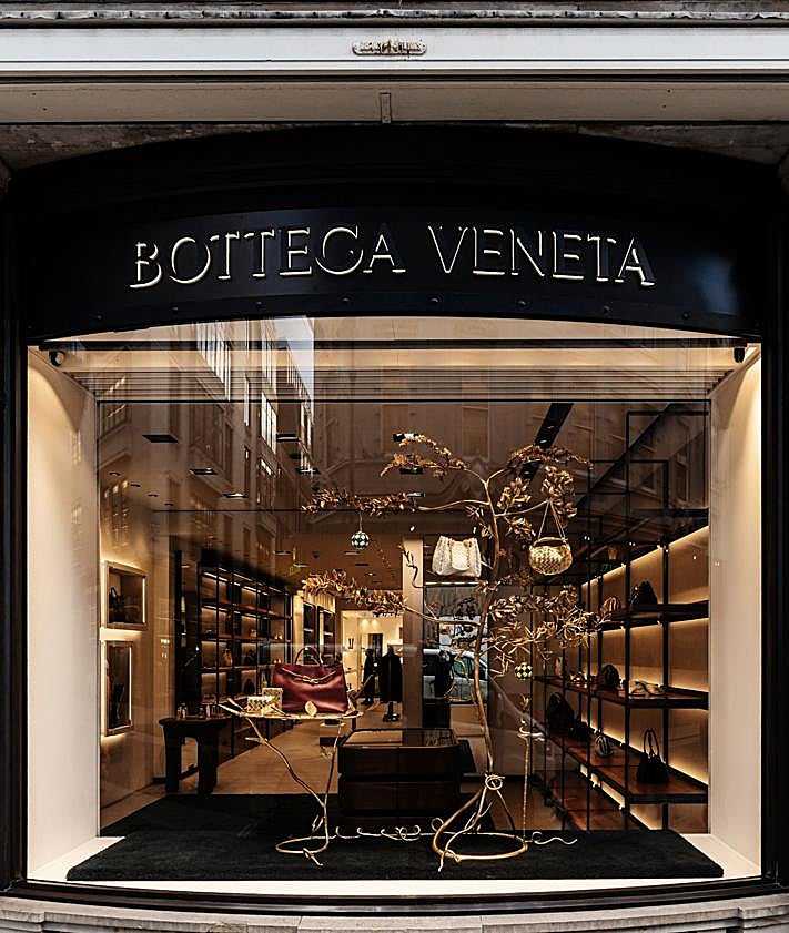 Imagen secundaria 2 - Algunas de las instalaciones creadas por el equipo de Acierta.