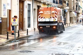 Limpieza de calles en Cullera.