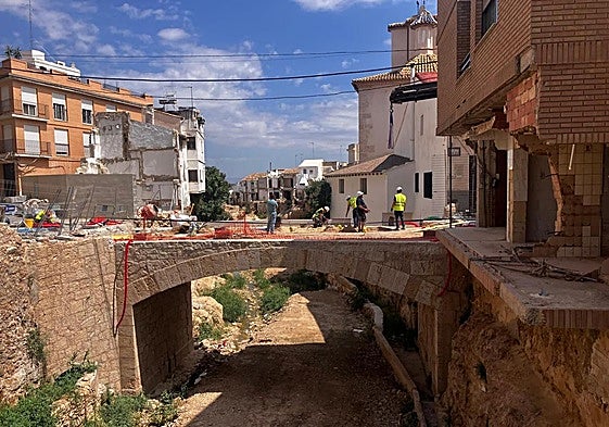 Estado de las obras del Puente Viejo este martes.