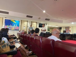 Primera reunión para determinar la nueva agenda.