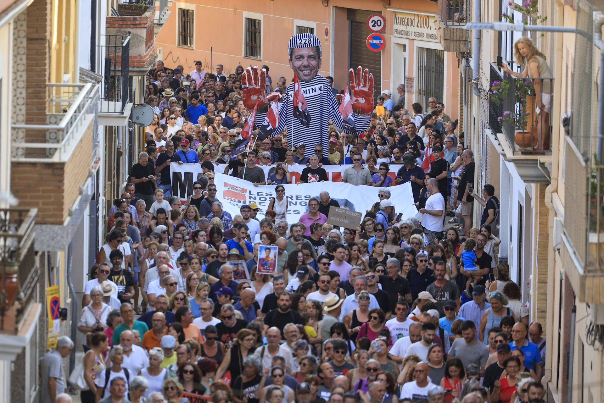 FOTOS | Novena manifestación contra Mazón por la gestión de la dana