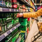 Pasillo de la cerveza de un supermercado.