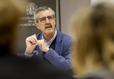 El alto comisionado del Gobierno para la reconstrucción falsificó su titulación para acceder a una plaza de funcionario, según Antifraude