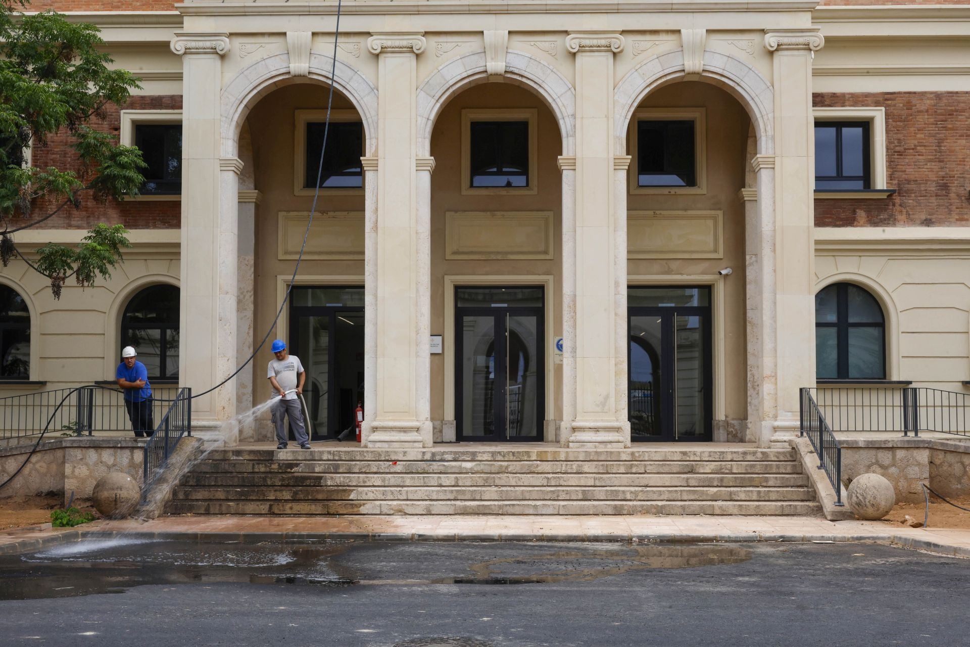 Obras contra reloj para poner a punto el hospital Militar de Mislata
