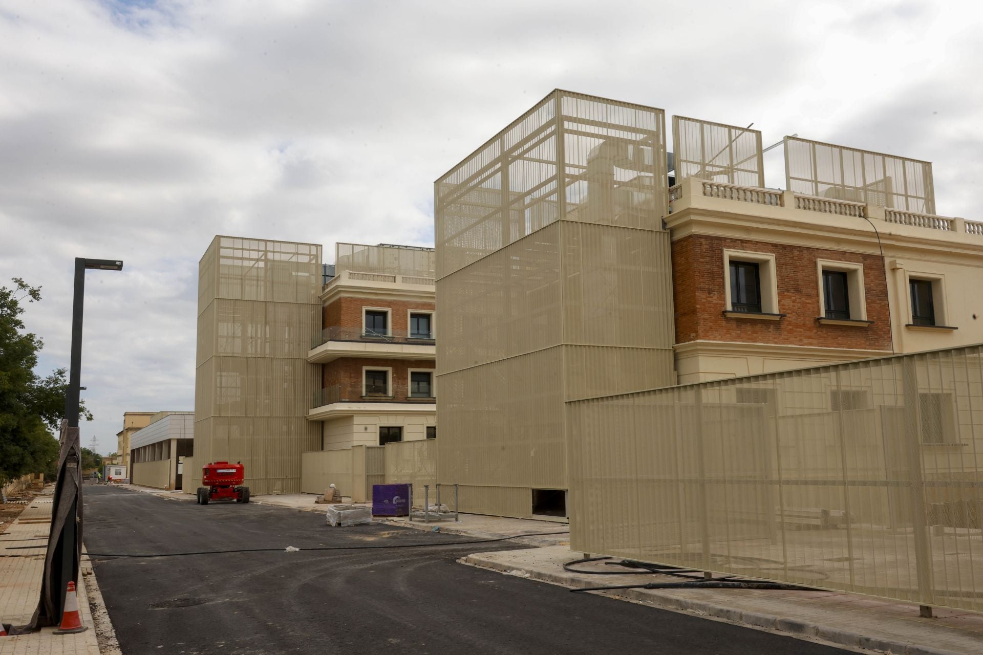 Obras contra reloj para poner a punto el hospital Militar de Mislata