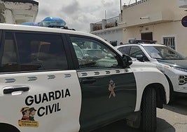 Los agentes detuvieron al ladrón en Gandia.