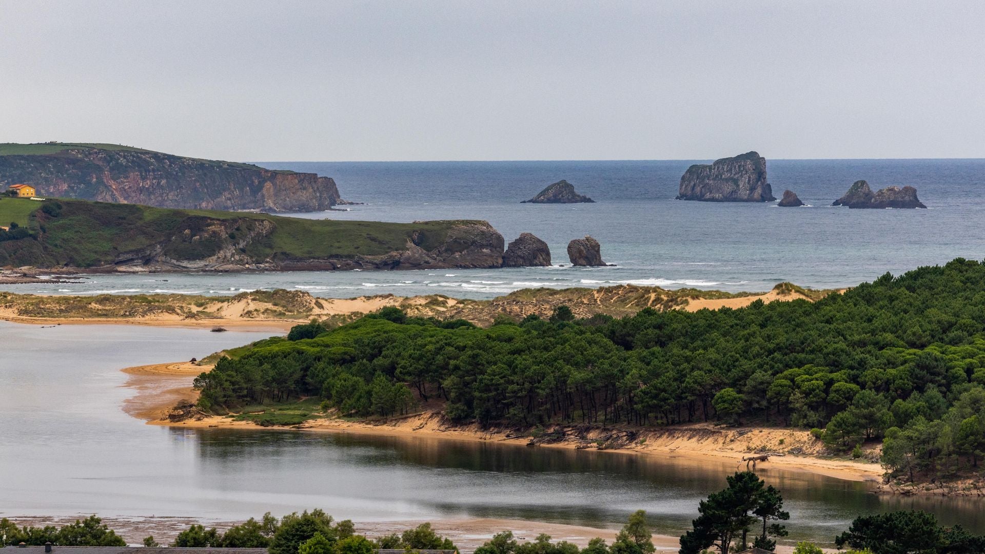 Así en Suances y Costa Quebrada (Cantabria)