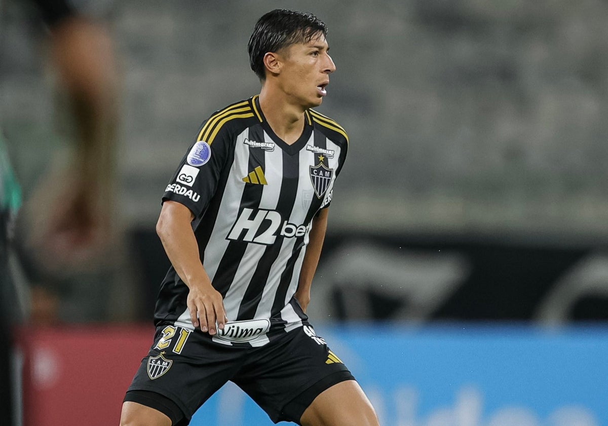 Alan Franco jugando con Atlético Mineiro.