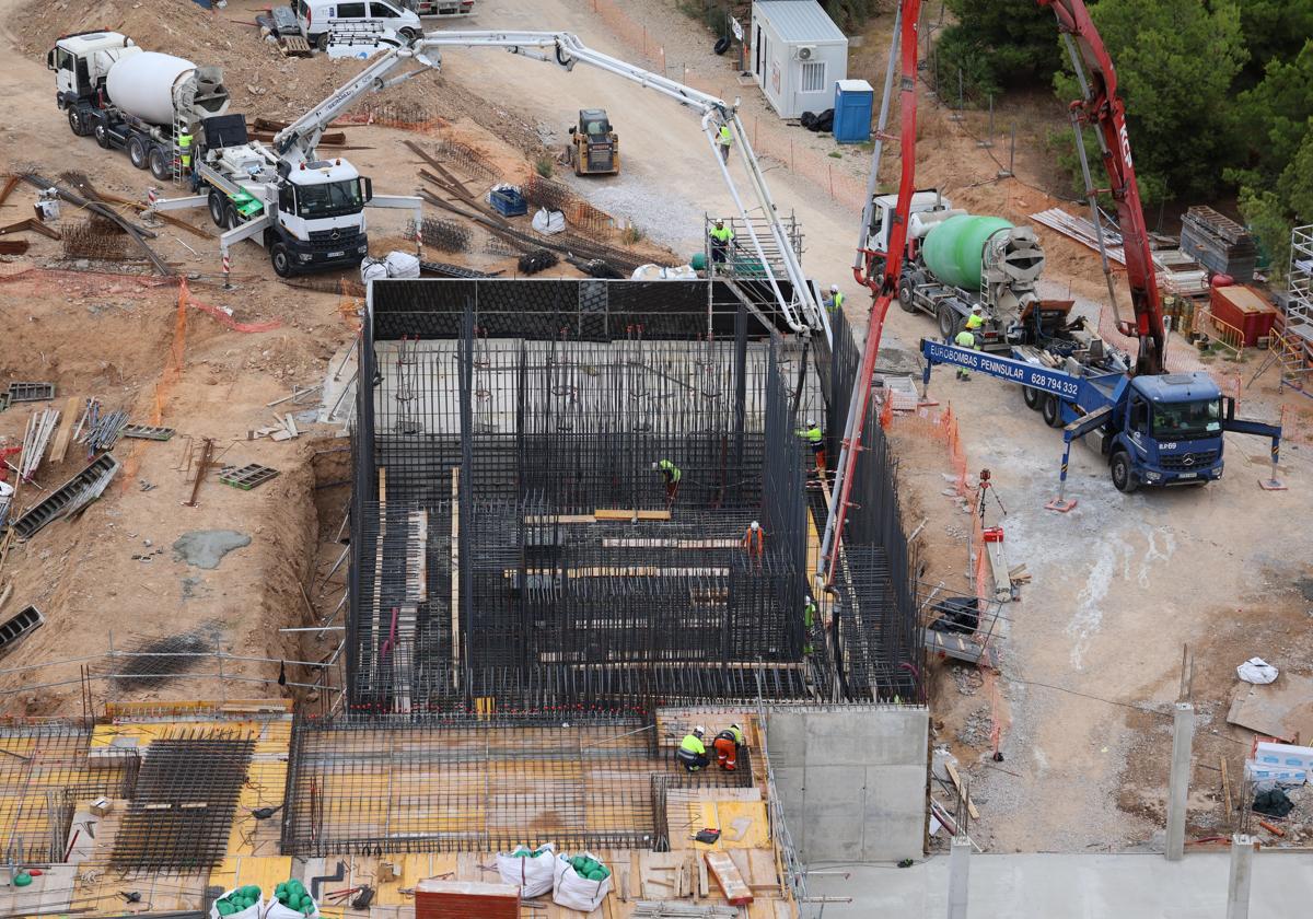 Obras de construcción del Centro de Protonterapia en Valencia.