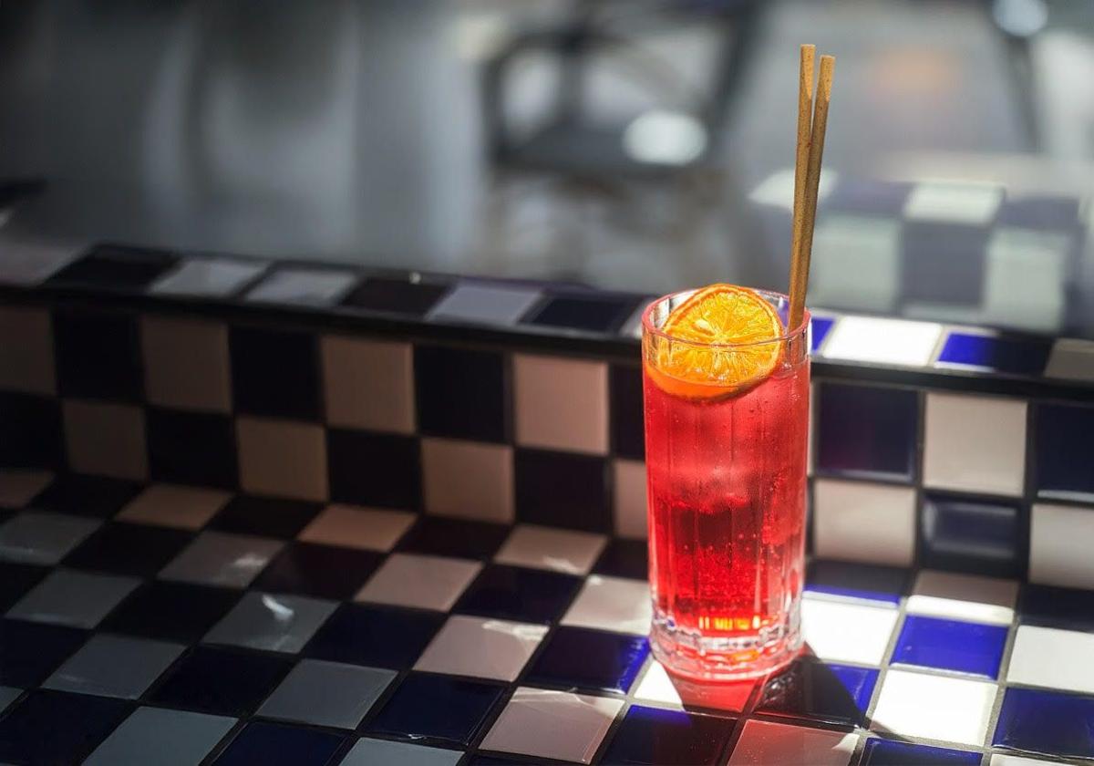 La Sastrería estrena nueva carta de coctelería inspirada en la tradición marinera y el oficio sartorial