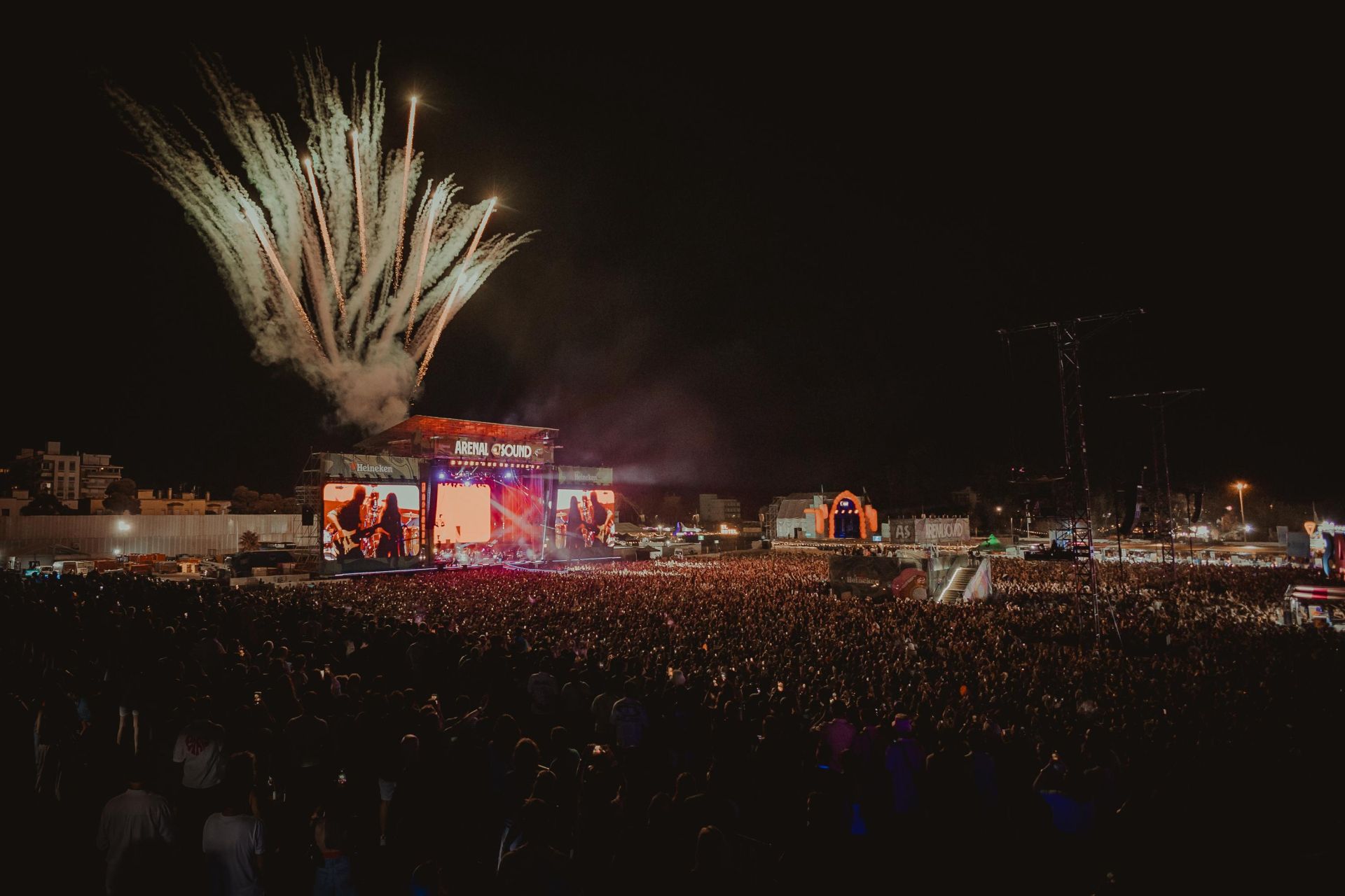 El Arenal Sound vibra al ritmo de Melendi en su segunda fecha
