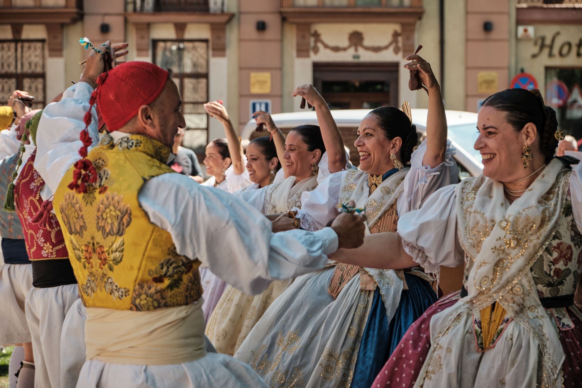 La paella más solidaria con la zona cero se cocina a 600 kilómetros de Valencia
