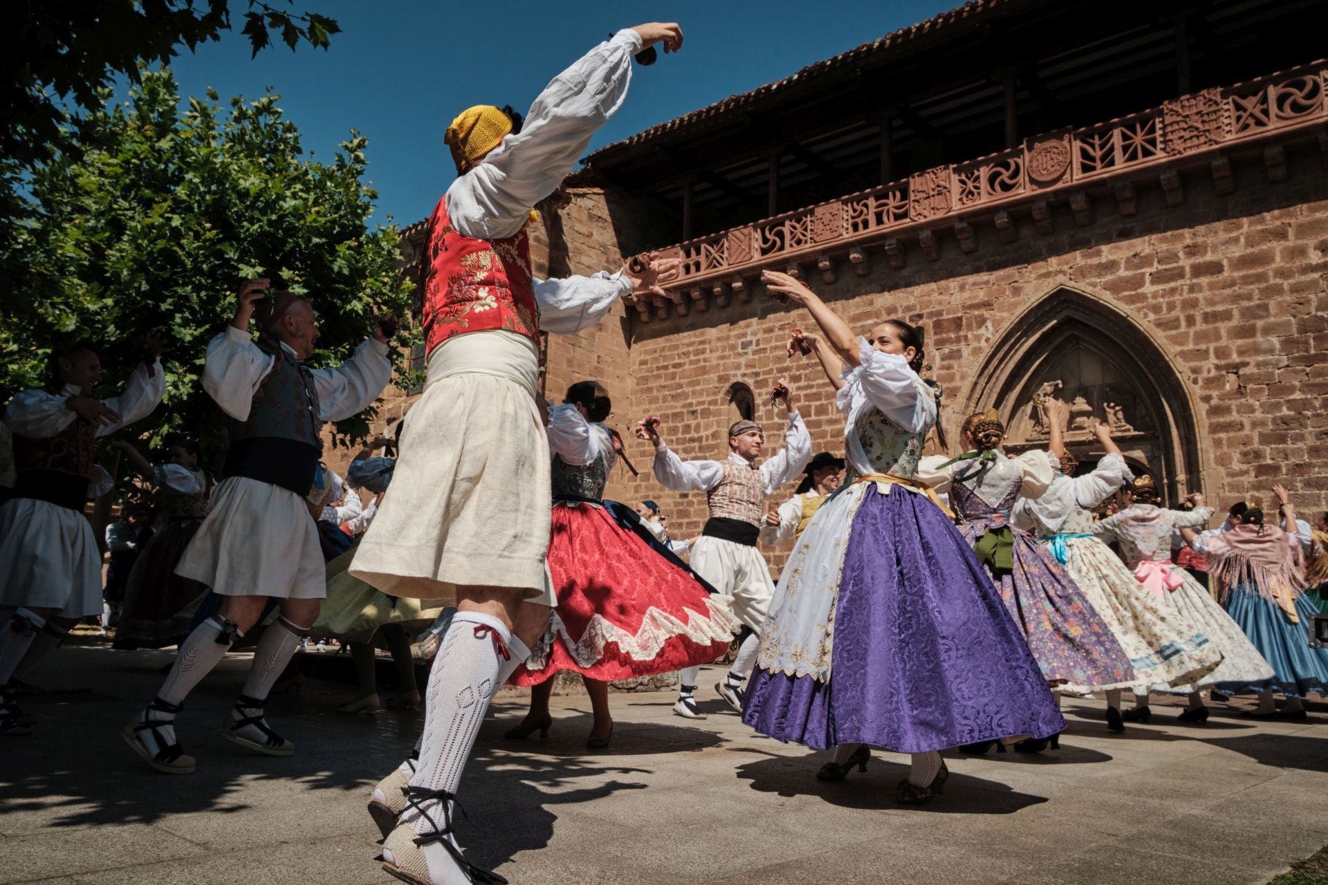 La paella más solidaria con la zona cero se cocina a 600 kilómetros de Valencia