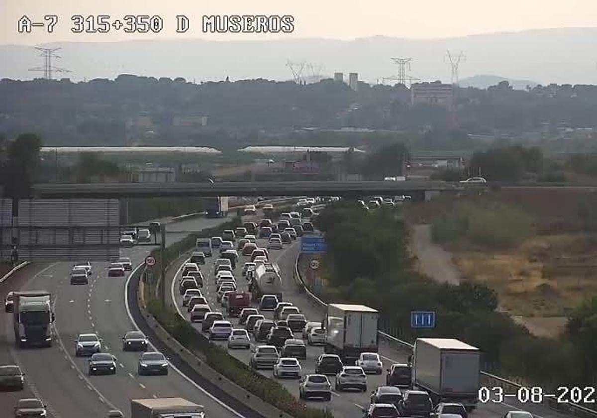 Atasco en el by-pass.