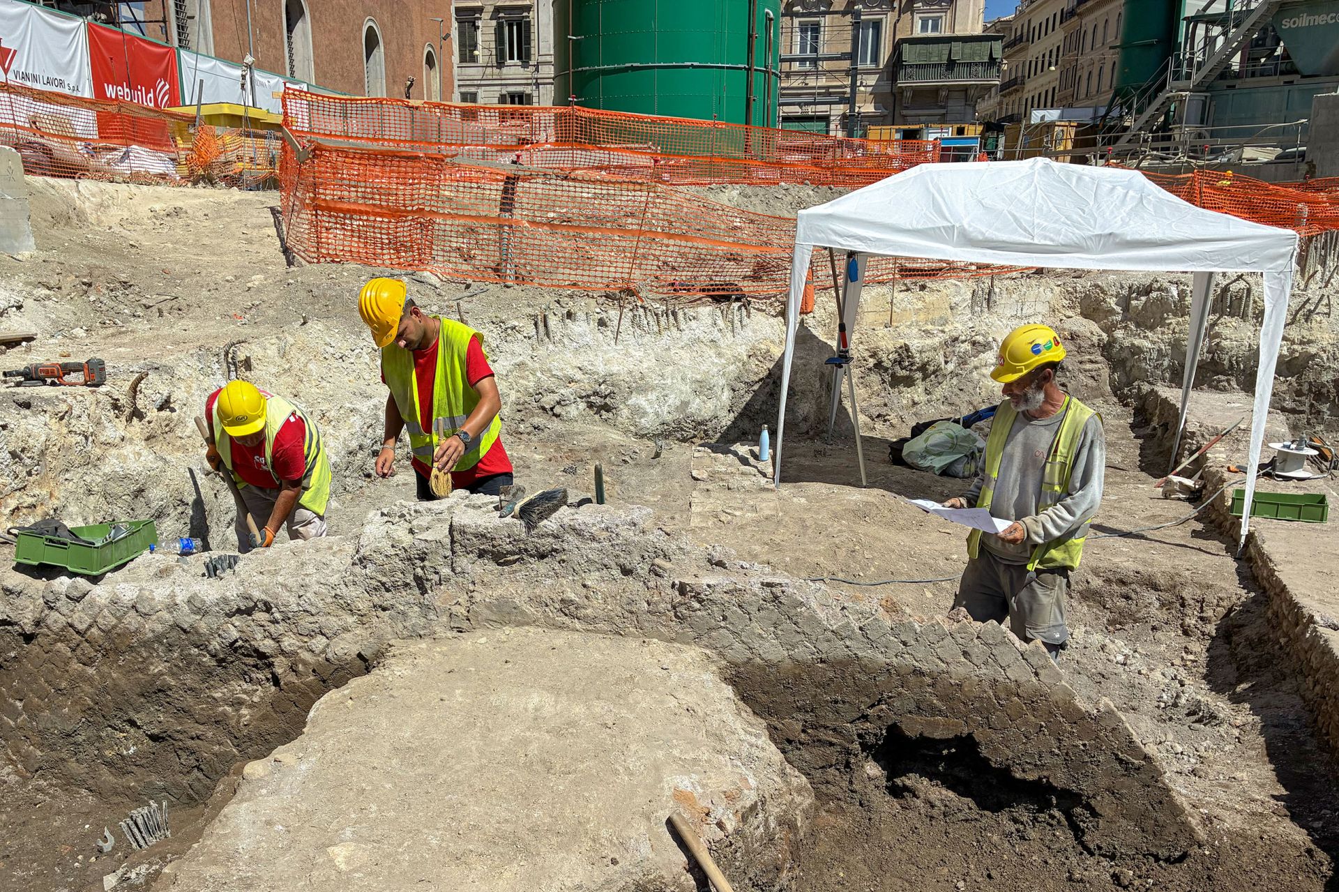 Fotos: Hallan viviendas romanas y hornos medievales en pleno centro de Roma