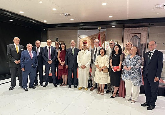 Autoridades presentes en la fiesta organizada por el consulado marroquí en Valencia.