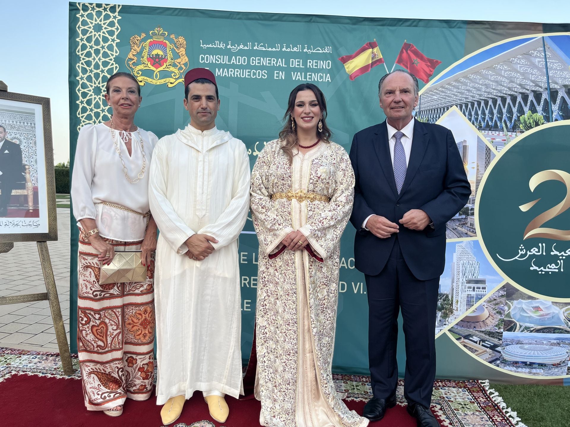 Pilar Pons, Said Drissi El Bouzaidi y su mujer y José Vicente Morata.