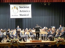 Imagen de archivo de la banda de Benifaió celebrando su fiesta.