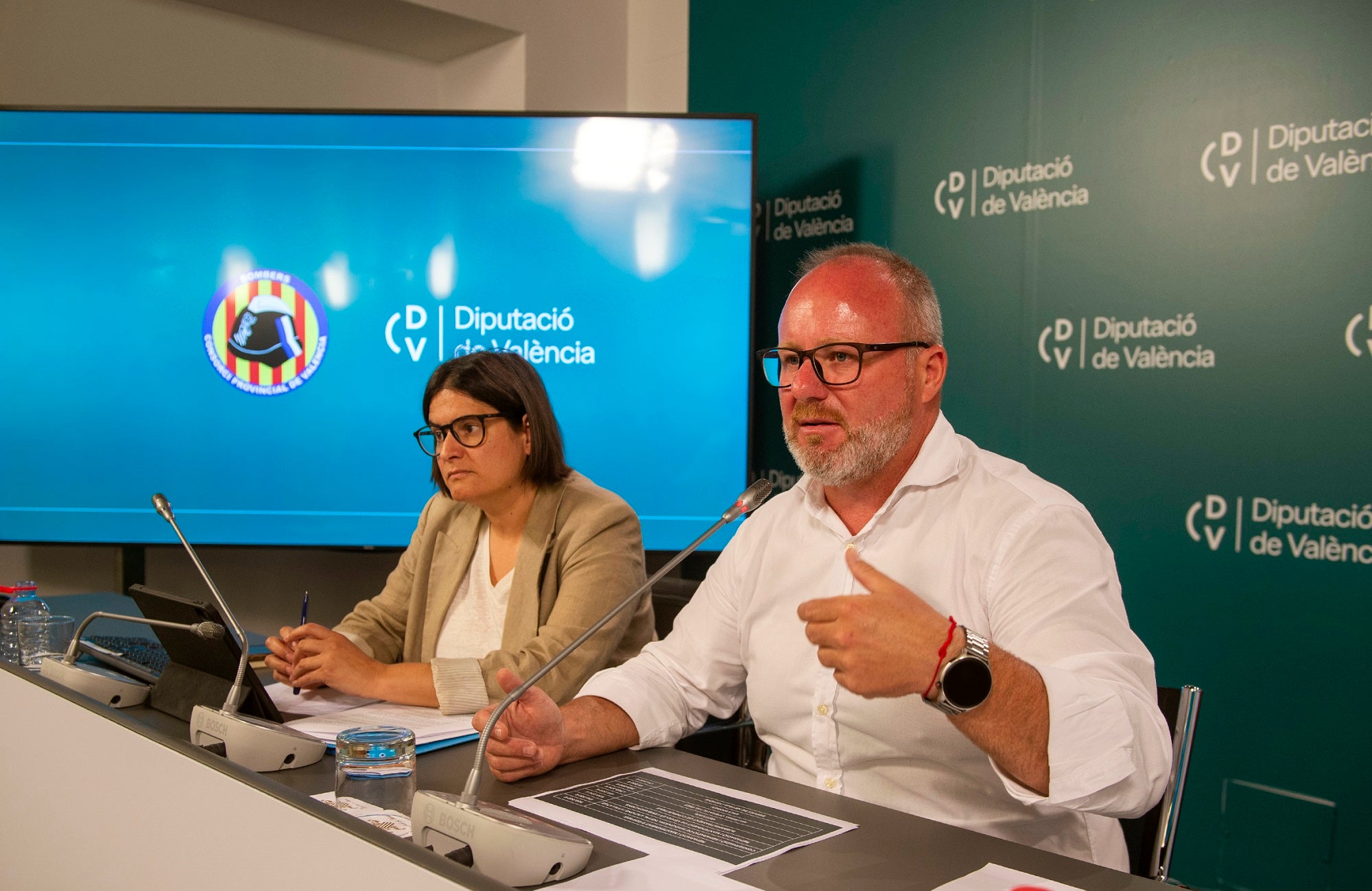 Los diputados de Hacienda y Emergencias, durante la rueda de prensa.