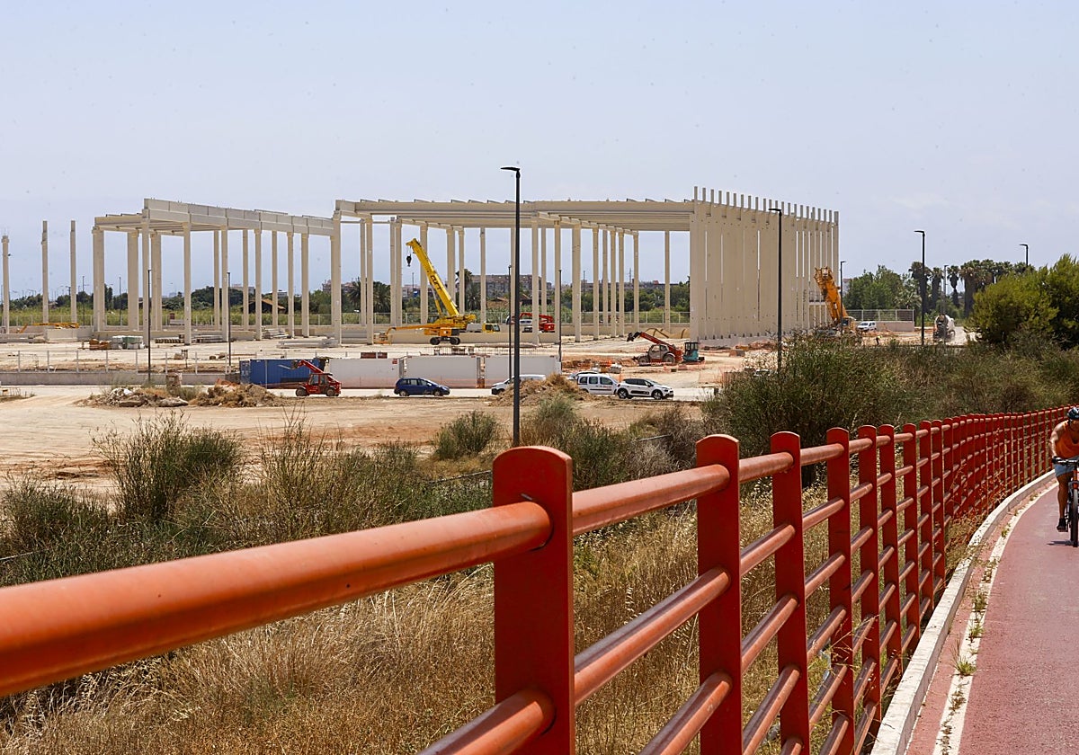 La futura nave de MSC en la ZAL.