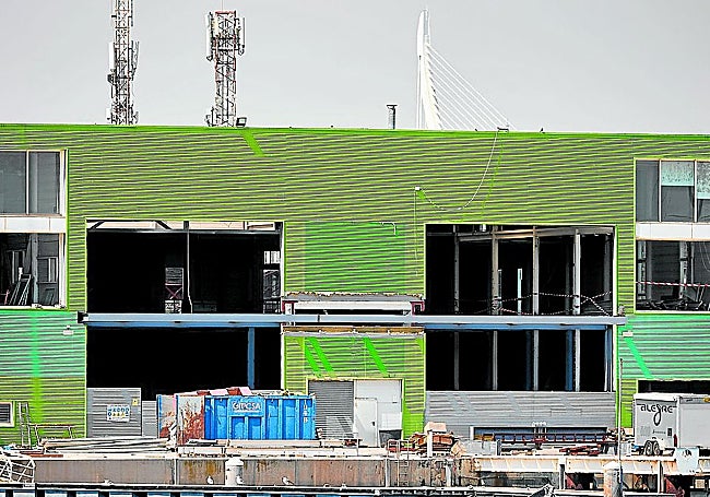 Obras en las antiguas bases del Desafío español.