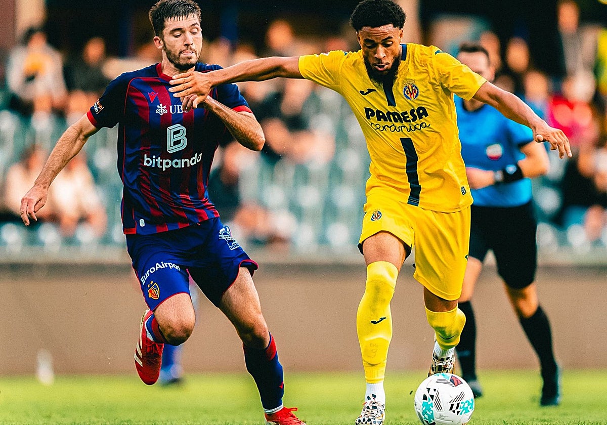 Danjuma, durante un partido con el Villarreal en esta pretemporada.