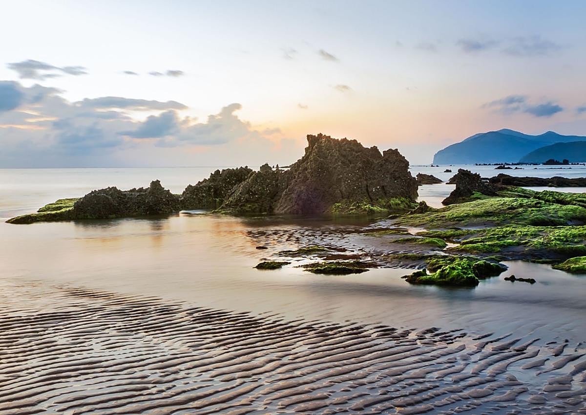 Imagen secundaria 1 - El pueblo de Cantabria que muchos comparan ya con Benidorm