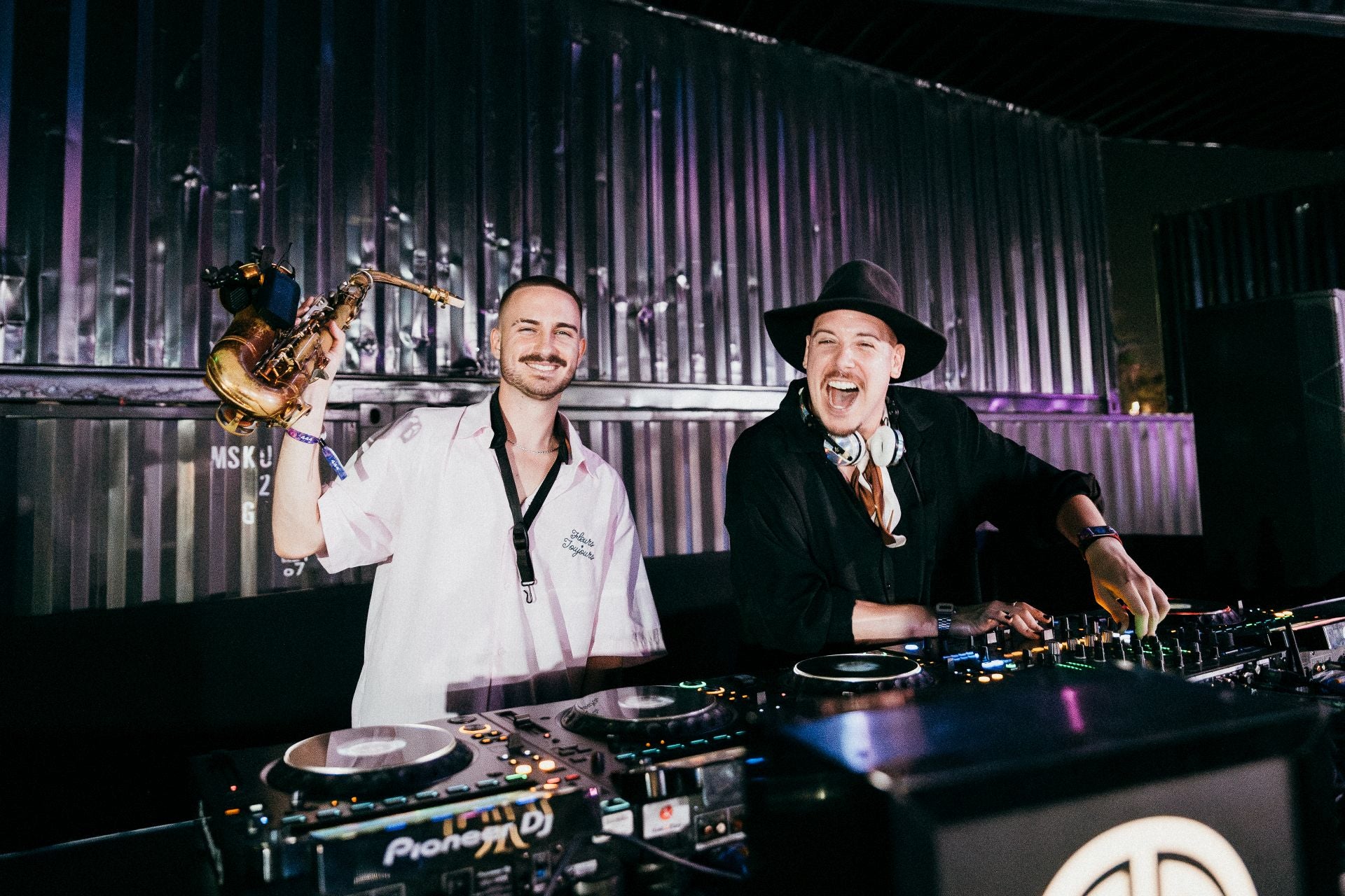 Fotos: Un show de fuegos artificiales y 250 drones ilumina el cielo del Medusa