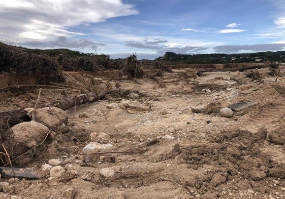 Erosión. Aquí había campos de naranjos que se llevó por delante la riada del Magro. Desaparecieron los árboles, ribazos, la tierra...