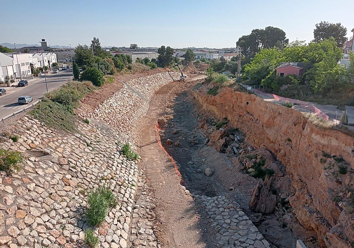 Trabajos en el barranco de l'Horteta.