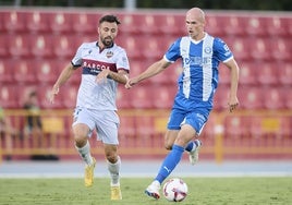 Clemente y Guridi en un partido entre Levante y Alavés.