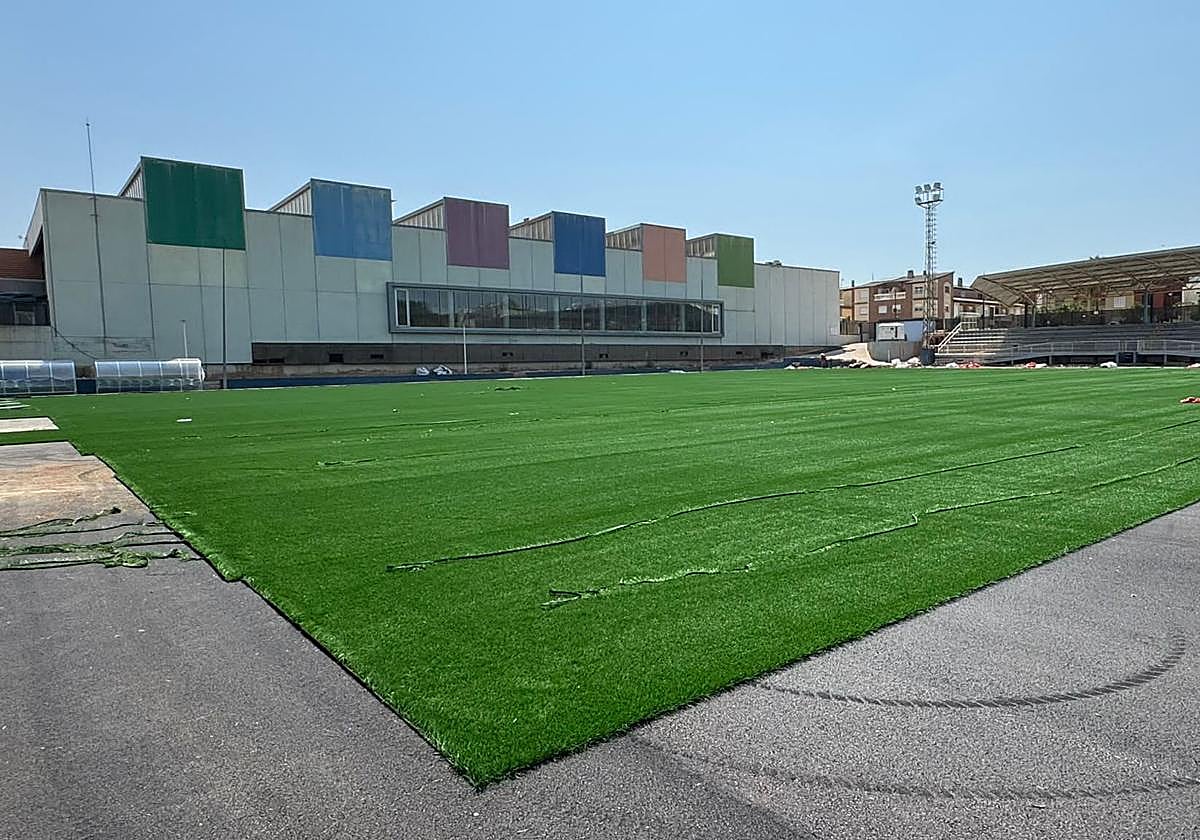 Colocación del césped artificial.