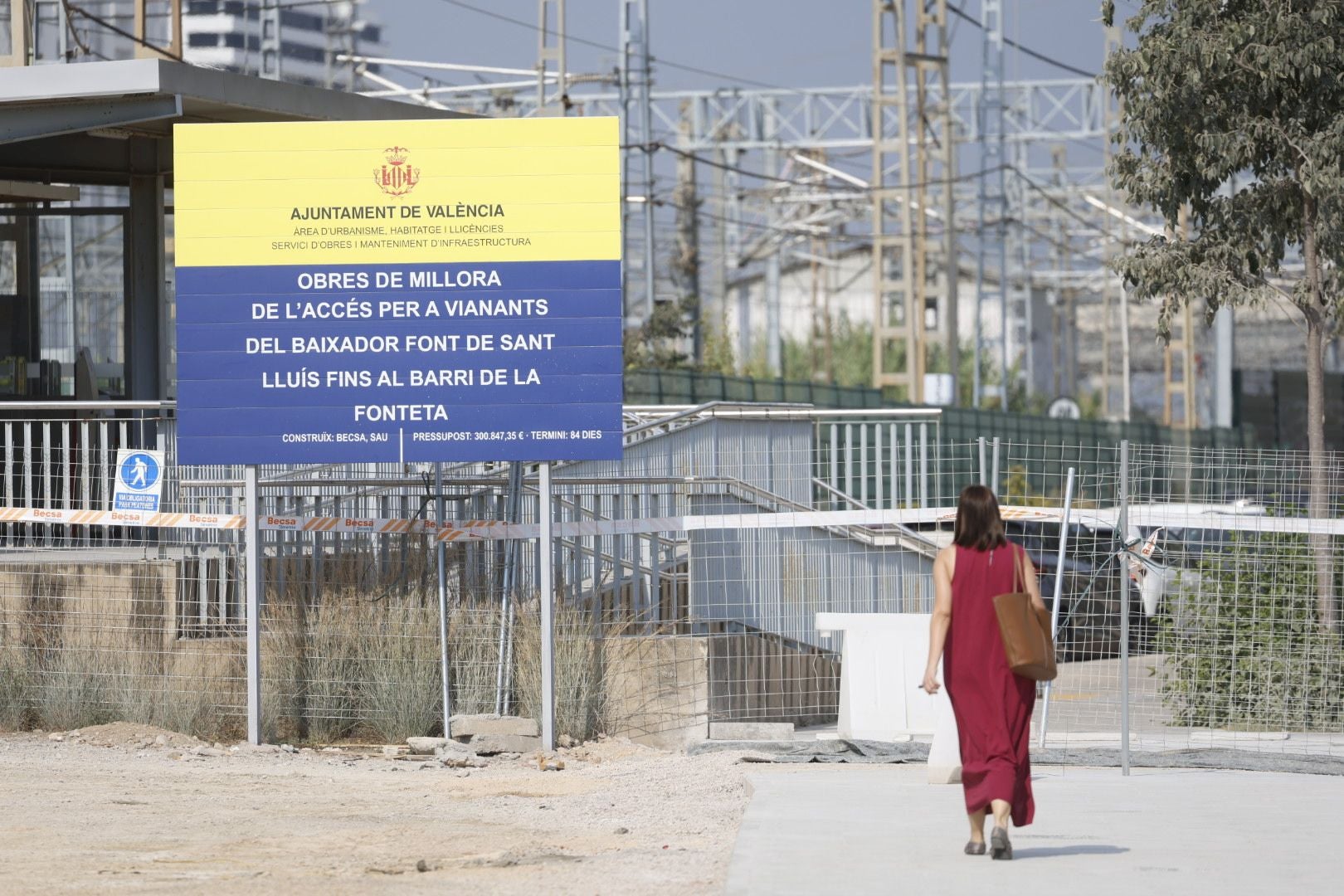 El Ayuntamiento ultima la mejora del acceso peatonal al apeadero de la Font de Sant Lluís