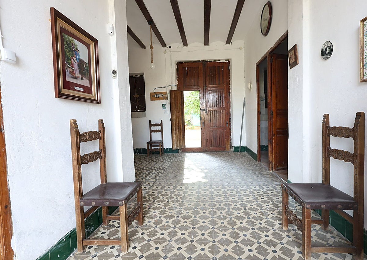 Imagen secundaria 1 - Antiguas cuadras de la alquería, interior de la casa y patio de Ca Zarzo, en Benimaclet.