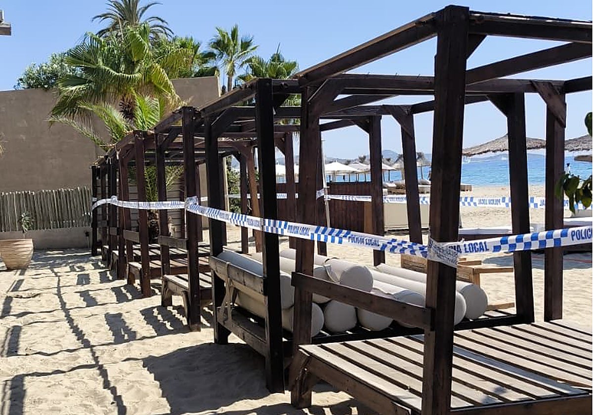 Terraza del establecimiento Zazú, en Ibiza