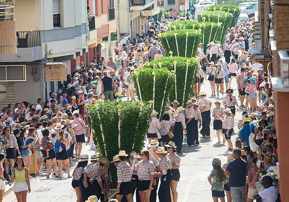 Color, calor, música y &#039;alfàbegues&#039; en Bétera