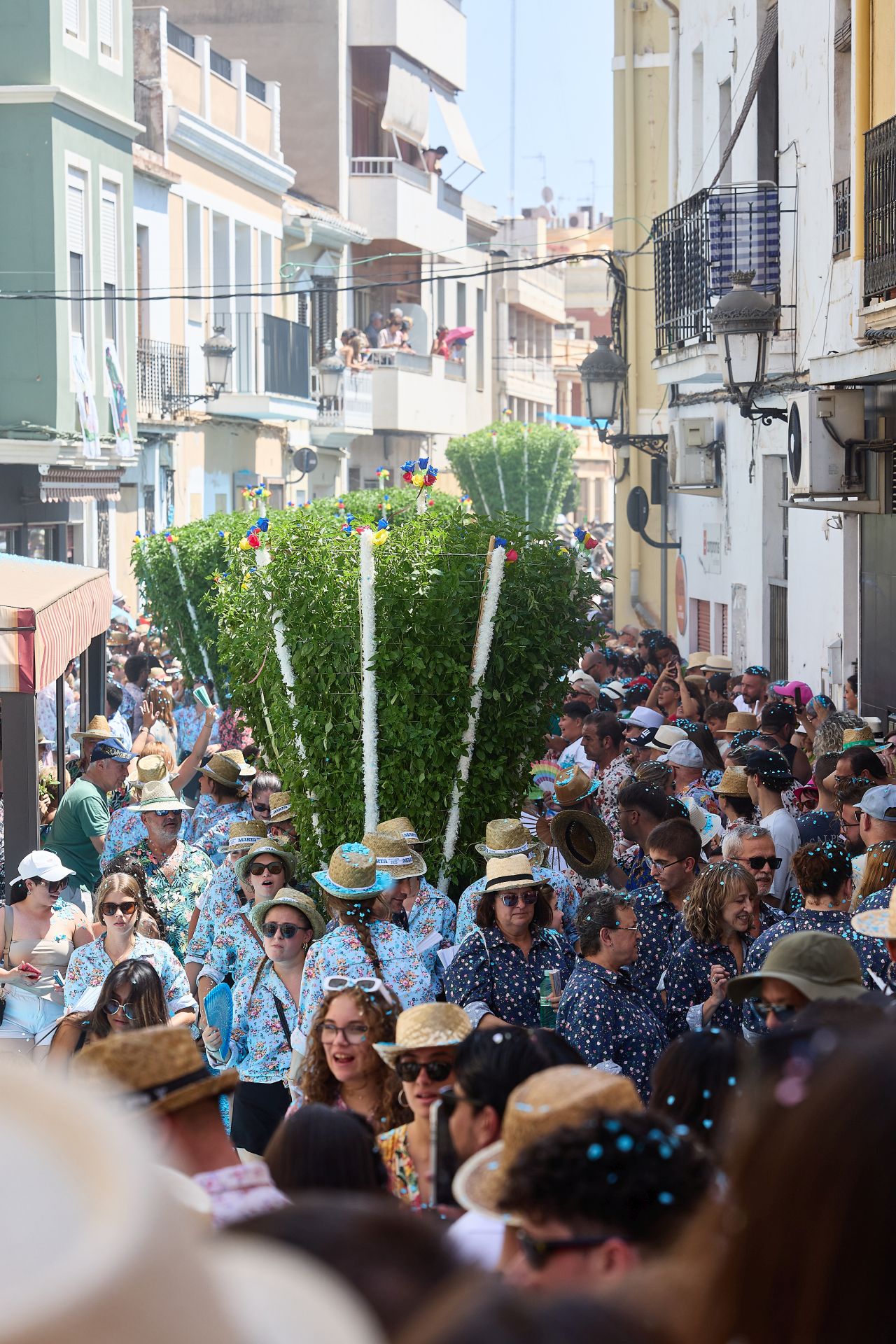 Color, calor, música y &#039;alfàbegues&#039; en Bétera