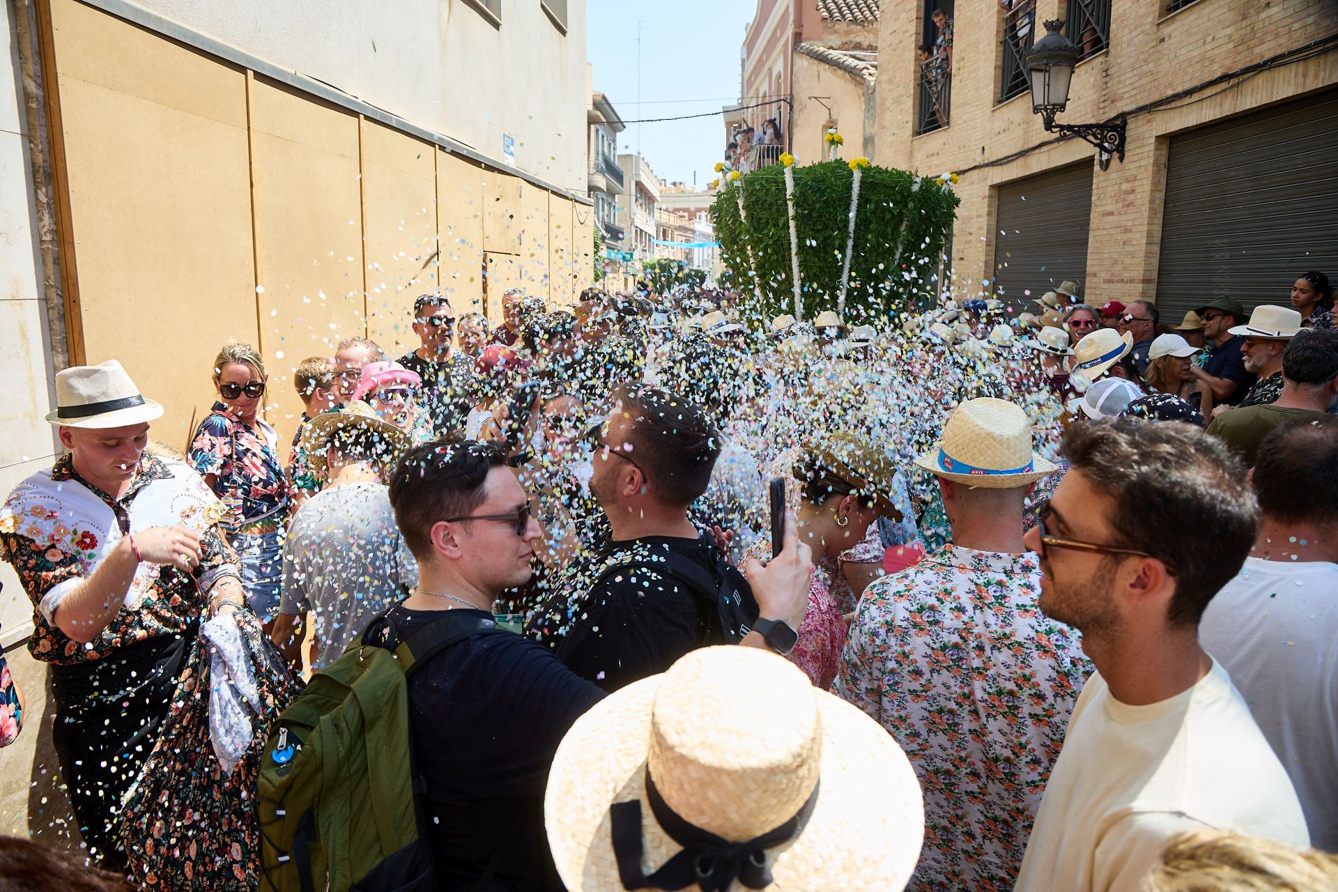 Color, calor, música y &#039;alfàbegues&#039; en Bétera